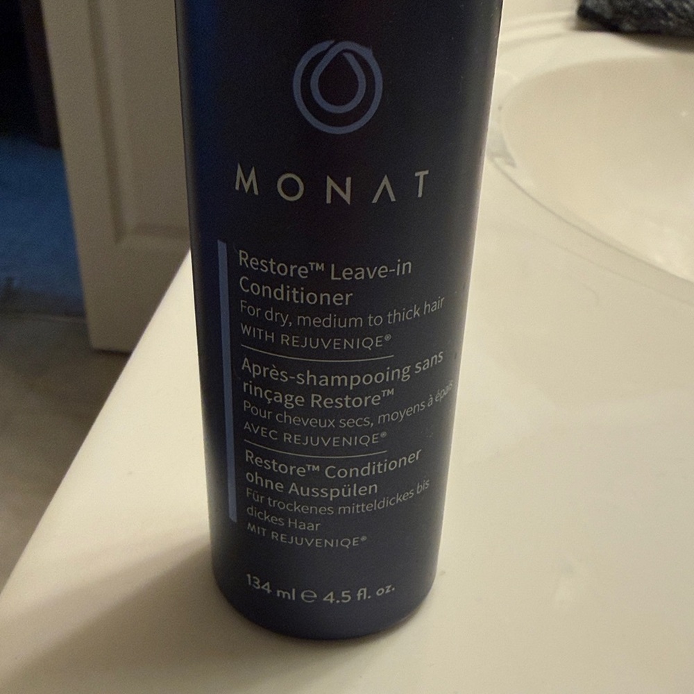 MONAT Restore Leave-In Conditioner - Picture 2 of 3